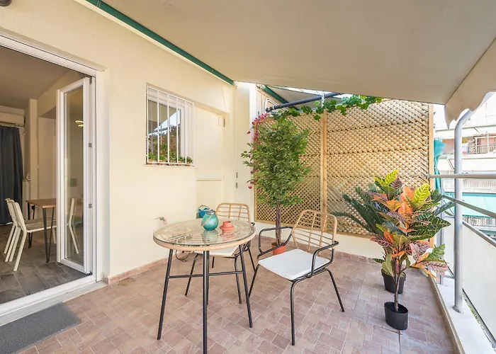 Sunny Studio With Starlight Balcony